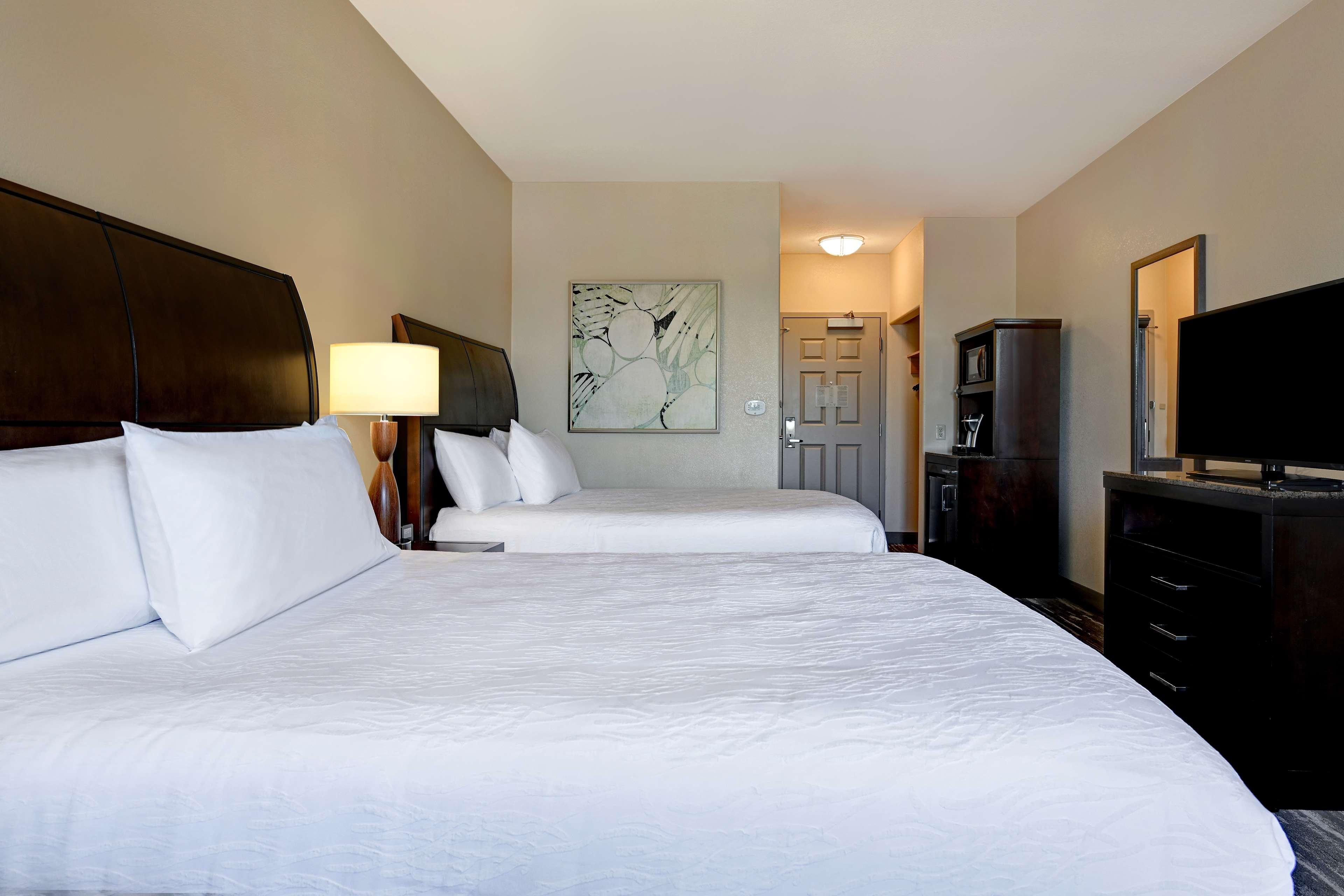 Hilton Garden Inn San Bernardino Exterior foto