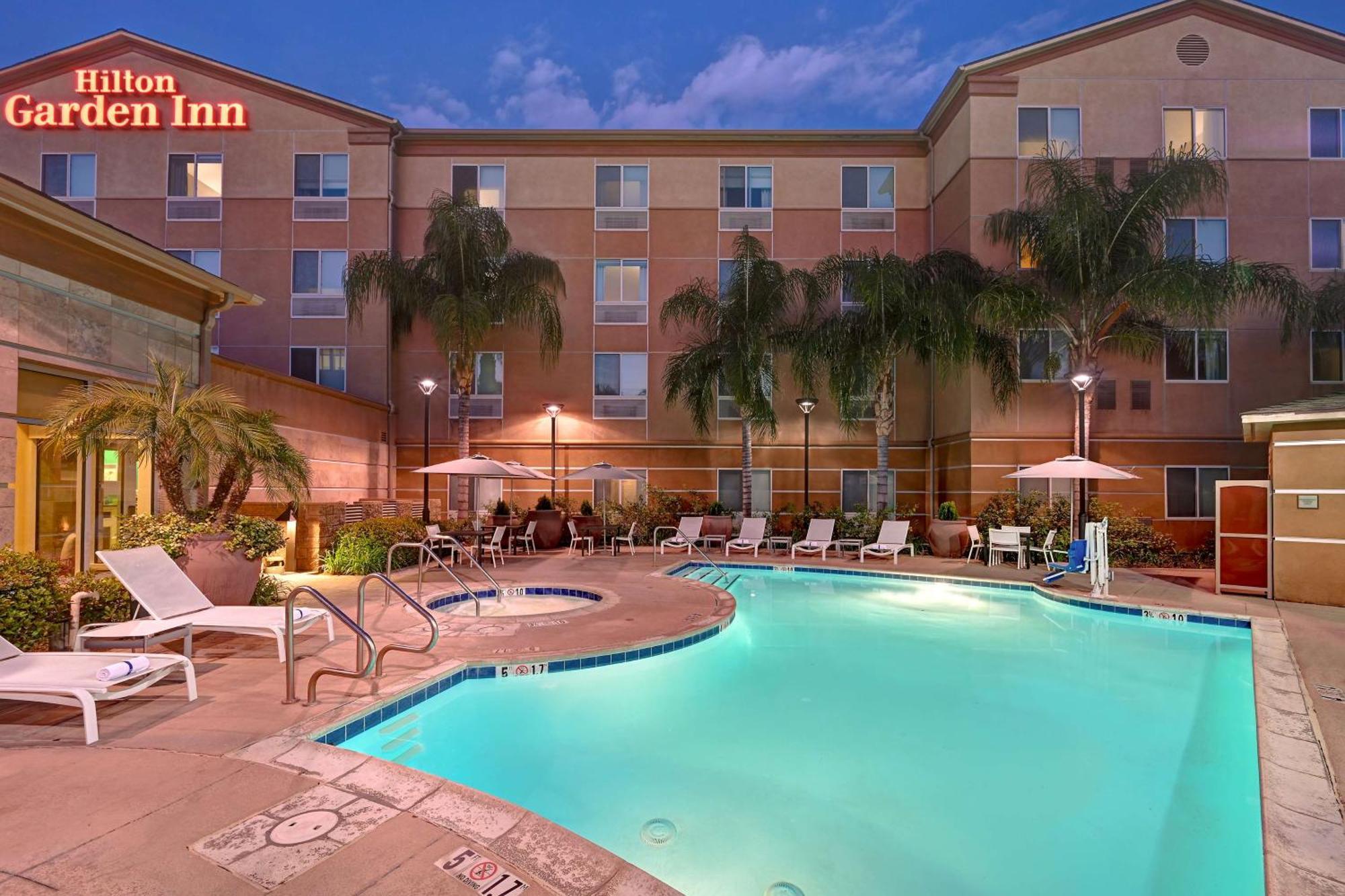 Hilton Garden Inn San Bernardino Exterior foto